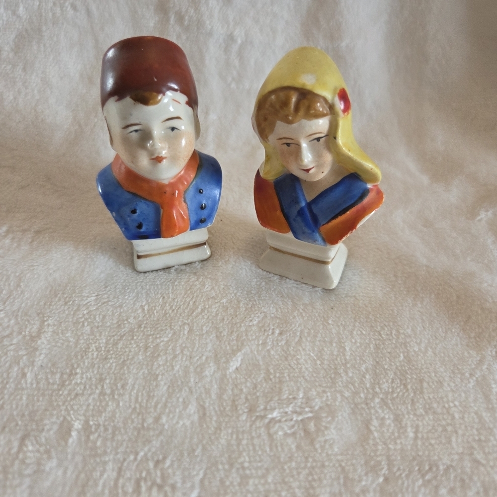 Salt & Pepper Shakers Man and Woman Bust Vintage Made In Occupied Japan Ceramic